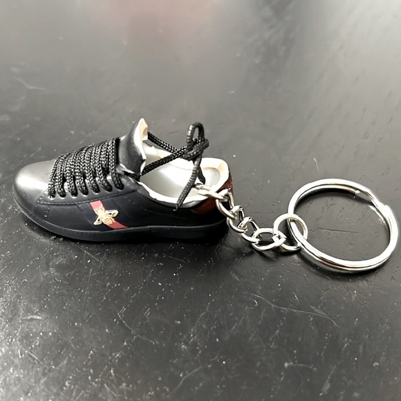 Fashion Keychain Bag Charm Sneaker Shoe - Picture 3 of 4